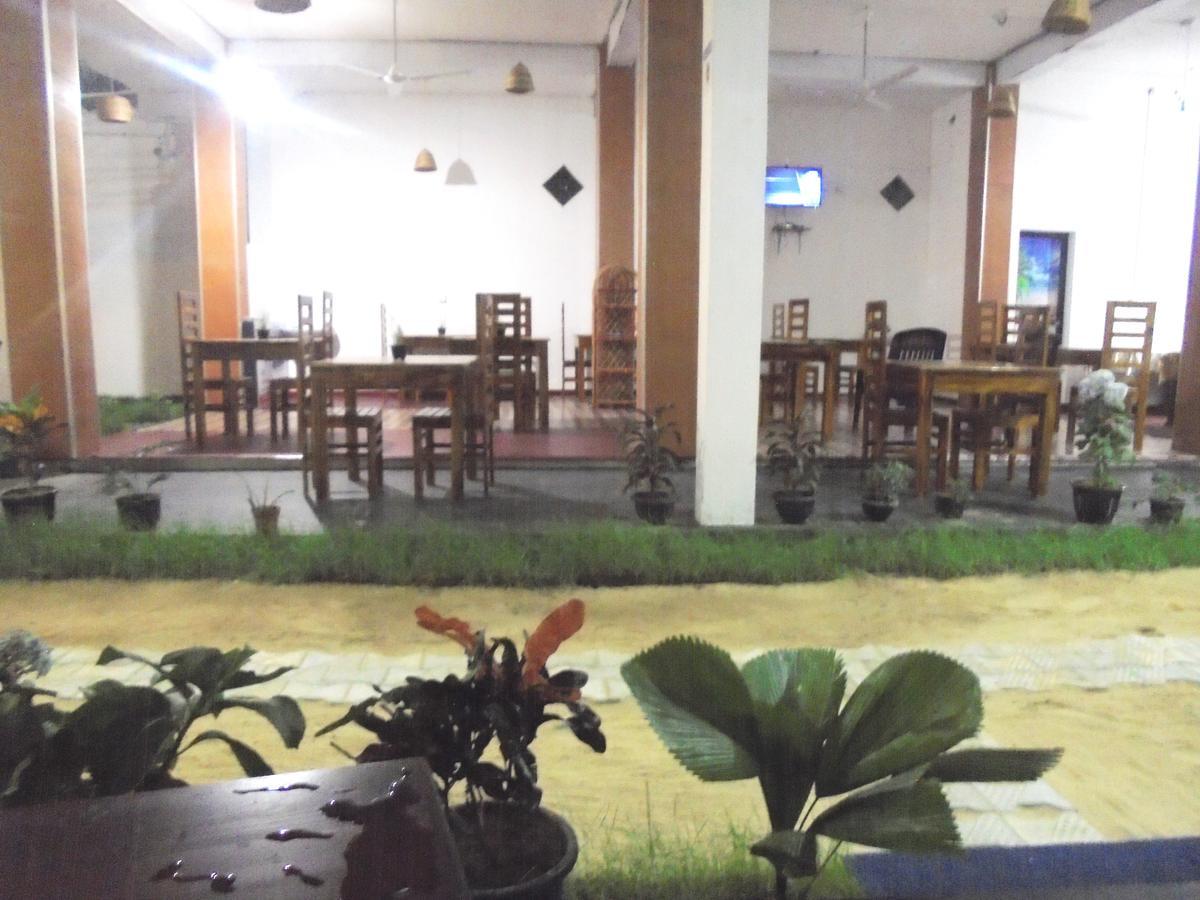Surf Bay Resort Arugam Bay Exterior foto